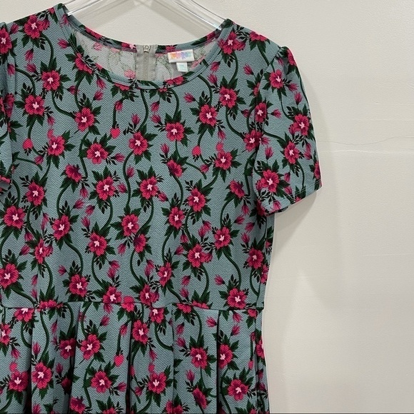Lularoe Amelia Cap Sleeve Floral Dress Pleated 2XL - Picture 2 of 7